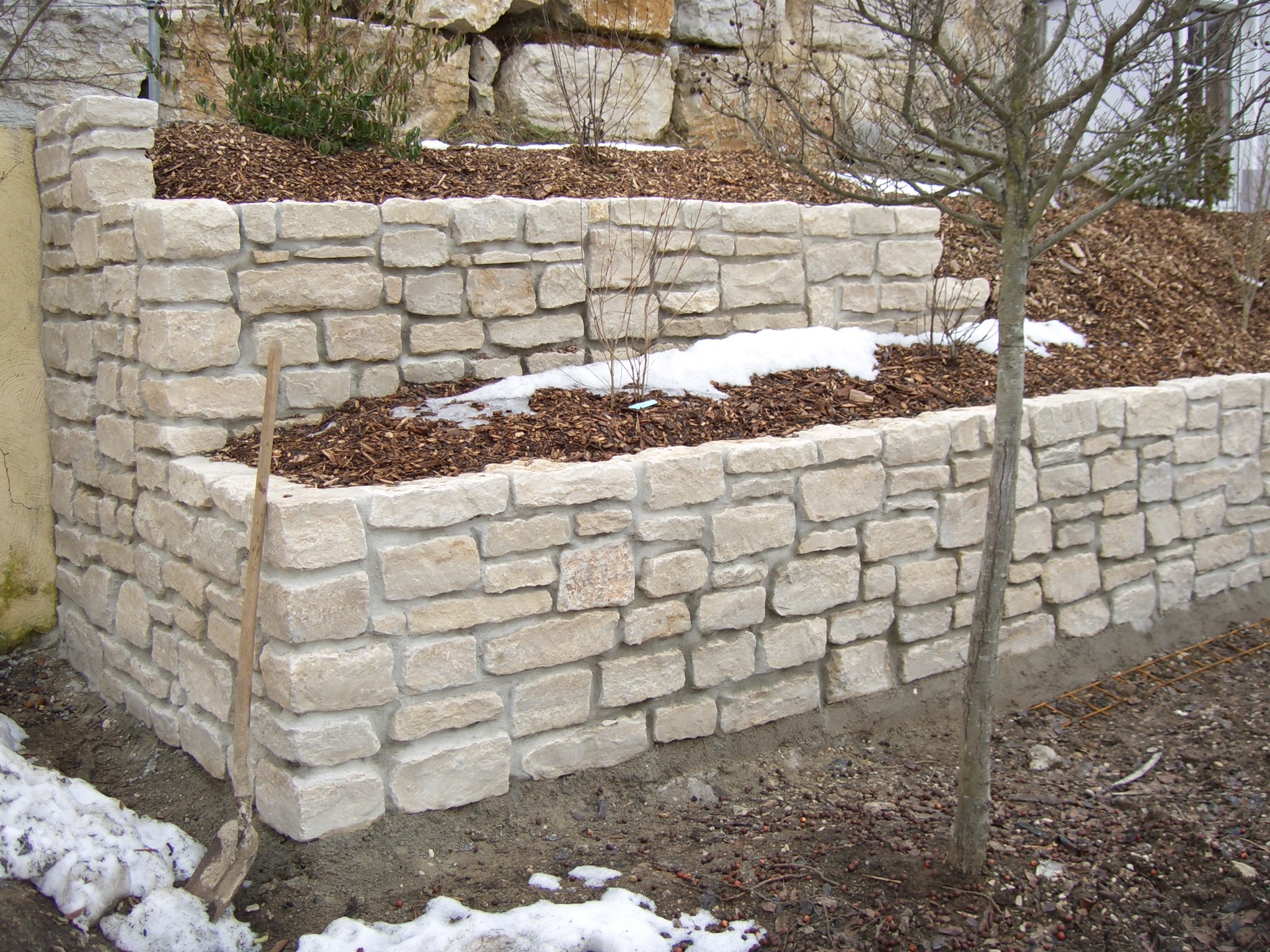 Systemmauerwerk Natursteinmauer Mauersteine