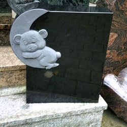 Teddybär mit Mond aus Nero Assoluto 